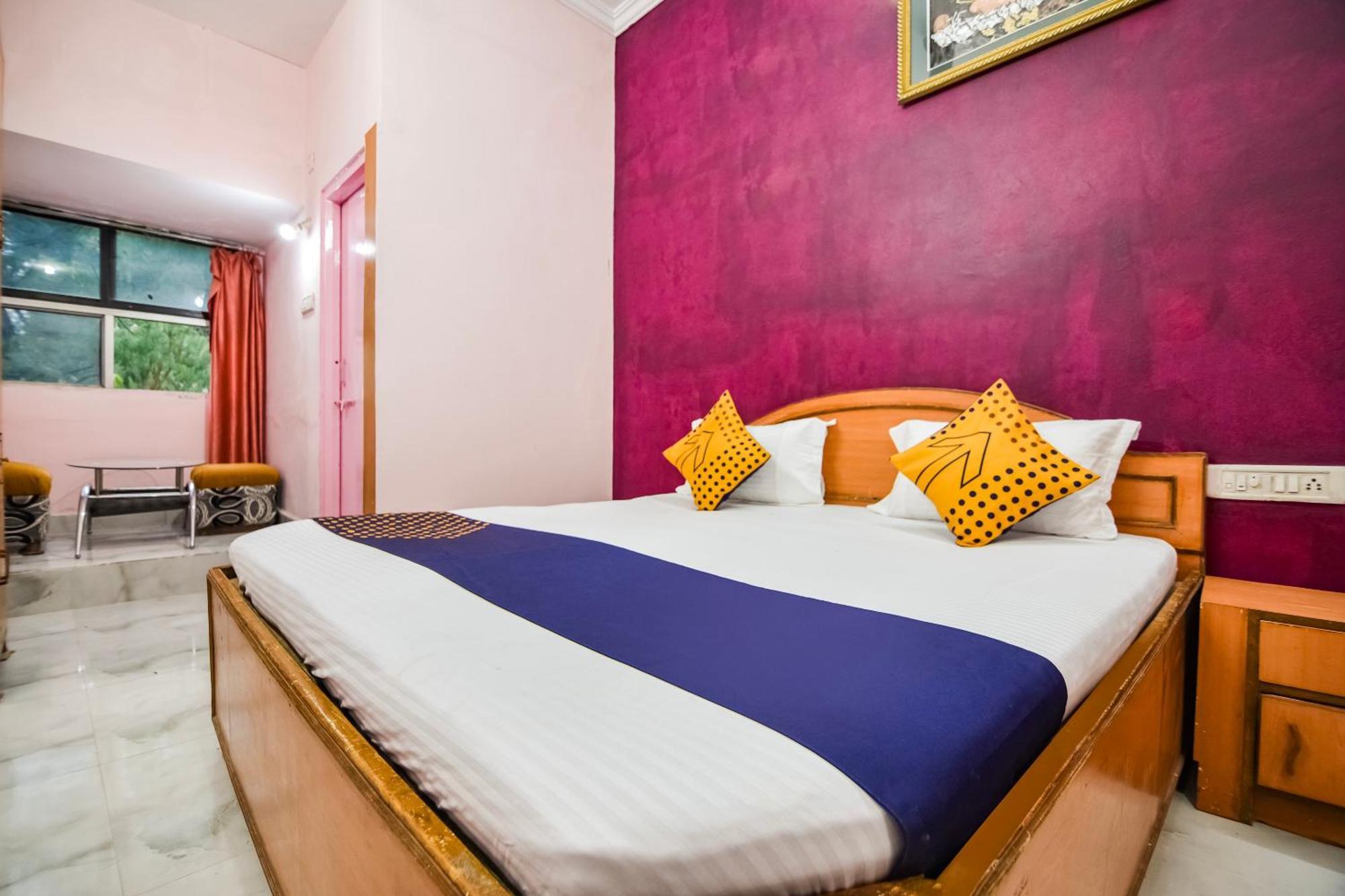 Spot On Hotel Midtown Gondia Exteriér fotografie