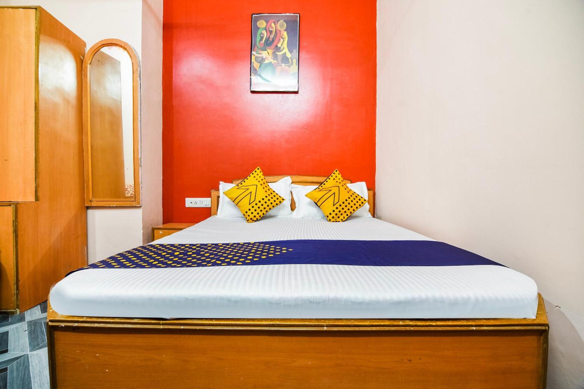 Spot On Hotel Midtown Gondia Exteriér fotografie