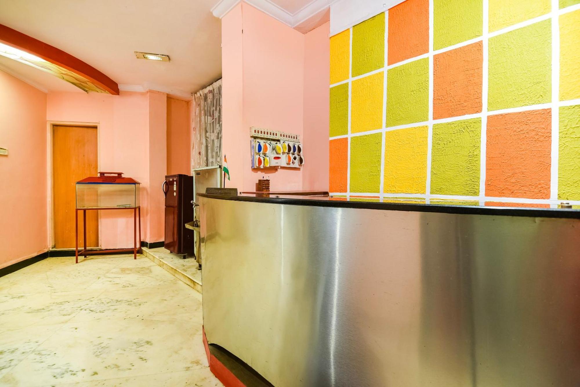 Spot On Hotel Midtown Gondia Exteriér fotografie